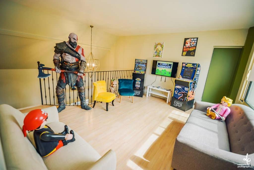 Maison Piscine Interieure Et Garage Труа Экстерьер фото