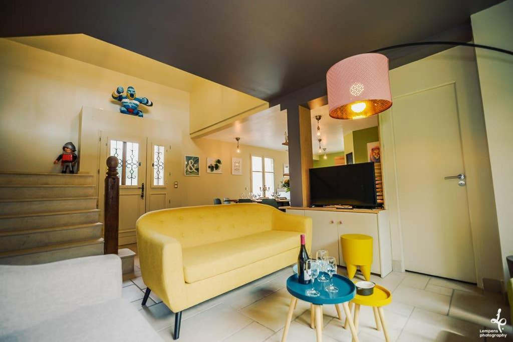 Maison Piscine Interieure Et Garage Труа Экстерьер фото